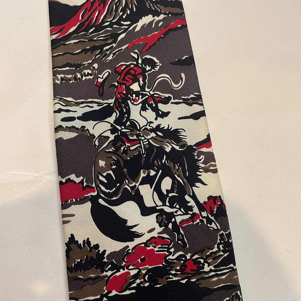 Till Goodan western necktie black tie in amazing condition. Art by Till Goodan. - Picture 2 of 5